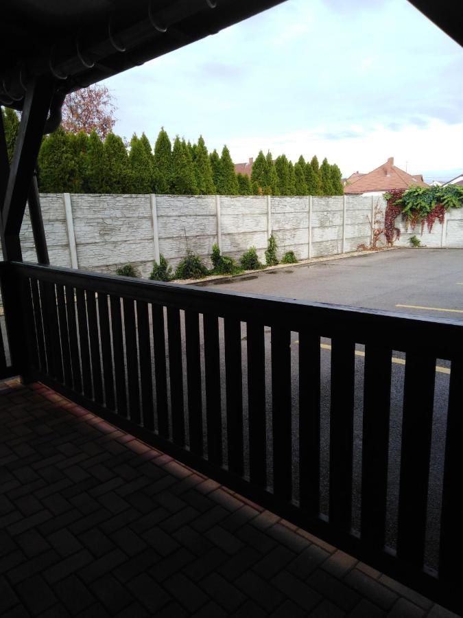 Boglarka Vendeghaz Apartament Mosonmagyaróvár